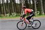 - Efter etapen fredag havde jeg det rimelig godt, men i løbet af aftenen begyndte irritationen af komme tilbage. Der er ingen grund til at presse knæet yderligere, siger Tom Dumoulin til holdets Twitter-profil.