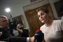 SF-formand Pia Olsen Dyhr på vej ud fra forhandlingerne med den kongelige undersøger, Socialdemokratiets formand Mette Frederiksen.