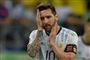 Argentinas stjernespiller Lionel Messi havde det svært i den første kamp i Copa America, hvor holdet skuffende tabte 0-2 til Colombia. Nu venter Paraguay natten til torsdag dansk tid i den næste gruppekamp for Argentina.