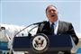 USA's udenrigsminister, Mike Pompeo, tog sig søndag tid til at tale med pressen, inden han boardede et fly til Saudi-Arabien og De Forenede Arabiske Emirater. Her skal han blandt andet forsøge at nedtrappe konflikten med Iran.