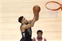 Giannis Antetokounmpo scorede i gennemsnit 27,7 point og skaffede 12,5 rebounds per kamp i den forgangne NBA-sæson. Billedet er fra sjette kamp i playoffserien mod Toronto Raptors.