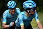 Jakob Fuglsang styrtede uheldigt på 1. etape, men kom op til feltet igen.
