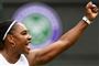 Serena Williams jubler efter at have vundet første sæt mod Alison Riske.