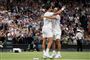 Robert Farah (til venstre) og Juan Sebastian Cabal jubler efter at have vundet Wimbledon i herredouble.