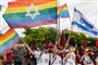 Israels premierminister, Benjamin Nethanyahu, tager afstand fra uddannelsesminister Rafael Peretz' bemærkninger om, at han støtter behandlinger, der skal omvende homoseksuelle. Her ses deltagere ved den årlige pride-parade i Jerusalem i juni 2019.