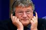 "Du laver en doktor Jekyll og mister Hyde for at skaffe stemmer nok her i parlamentet", siger Jörg Meuthen fra Alternative für Deutschland, der som Dansk Folkeparti sidder i EU-gruppen Identitet og Demokrati, om Ursula von der Leyen. EU-Parlamentet stemmer tirsdag aften om, hvorvidt von der Leyen skal være formand for EU-Kommissionen fra 1. november.  

