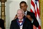 Tidligere højesteretsdommer i USA John Paul Stevens blev i 2012 tildelt præsidentens frihedsmedalje af daværende præsident Barack Obama.