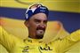 Julian Alaphilippe (Quick-Step) får naturligvis ikke lov til at køre i udbrud i sin gule førertrøje, men 12. etape gør det i teorien muligt for ham at angribe kort før sidste bjergtop og fortsætte på nedkørslen mod mål. Hvis udbruddet på det tidspunkt er indenfor rækkevidde, kan han således komme i spil til etapesejren.