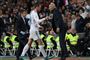 Real Madrids træner, Zinedine Zidane (th.) siger, at Gareth Bale (midt.) ikke ville spille mod Bayern München natten til søndag.  (Arkivfoto.)