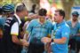 Jakob Fuglsang blev tilset i målområdet efter sit styrt på 16. etape af Touren. Danskeren udgik af årets Tour med store smerter.