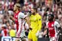 Kasper Dolberg (tv.) jubler over sin lynscoring til 1-0 i Super Cup-kampen mod PSV Eindhoven.