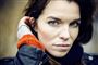 Skuespiller Marie Bach Hansen er kendt som Sunshine fra DRs dramaserie "Arvingerne", men nu skal hun være med i TV2-programmet "Vild med dans". (arkivfoto)