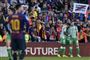 Junior Firpo (i midten) scorede i sidste sæson mod Barcelona, som han nu skal spille for.