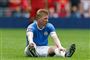 Manchester Citys Kevin De Bruyne kæmpede med at få vejret i de sidste minutter af søndagens Community Shield mod Liverpool.