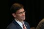 USA's nye forsvarsminister, Mark Esper, under et besøg i New Zealand mandag. Et Tyrkiet, der varsler offensiv mod USA-allieret milits i Syrien, er en af de vanskelige sager på hans skrivebord.
