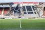 Taget på en del af Afas Stadion kollapsede lørdag eftermiddag efter en dag med blæst i byen Alkmaar. Nu bliver årsagen til uheldet undersøgt nærmere.