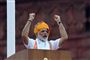 Den indiske premierminister, Narendra Modi, siger, at hans omstridte beslutning om at fratage delstaten Kashmir sin særlige status vil bane vej for en ny glorværdig æra i regionen. - Kashmir kommer til at spille en vigtig rolle i Indiens udvikling, siger Modi i en tale på Indiens uafhængighedsdag.