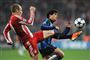Arjen Robben ses her i duel med Coutinho i en Champions League-kamp i 2011 mellem Bayern München og Inter.