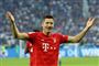 Bayern München-angriberen Robert Lewandowski fik scoret tre gange i udekampen mod Schalke 04.