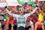 Sam Bennett varmede tidligere i august op til Vueltaen med at vinde de tre første etaper af BinckBank Tour. Den 28-årige irer var udpeget som favorit allerede før 3. etape.