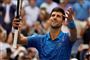 Novak Djokovic fandt det store smil frem efter sin sejr i første runde.