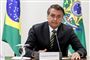 Tirsdag sagde Brasiliens præsident, Jair Bolsonaro (billedet), at den franske præsident, Emmanuel Macron, må undskylde for sine "fornærmelser" mod Bolsonaro, før den brasilianske regering vil tage imod international hjælp til bekæmpelse af brande i Amazonas.