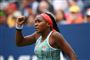 Coco Gauff knytter næven under første rundes kamp mod russiske Anastasia Potapova ved US Open.