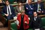 Joanna Cherry (i rød jakke) står i spidsen for en opfordring om at blokere premierminister Boris Johnsons suspendering af parlamentet (Arkivfoto).