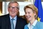 Tyske Ursula von der Leyen (tv) overtager 1. november chefkontoret på 13. etage af Europa-Kommissionen fra luxembourgeren Jean-Claude Juncker (th), som har ledet kommissionen siden 2014.