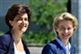 Sylvie Goulard (t.v.), der her ses sammen med den nye kommissionsformand, tyske Ursula von der Leyen (t.h.), er tirsdag blevet afhørt af fransk politi, oplyser en politikilde til Reuters. (Arkivfoto).