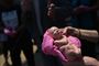 Anti-abortaktivister bruger ofte små dukker, der skal forestille fostre, i deres protester.