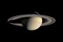 Siden 1990'erne har Jupiter været den planet i solsystemet, der har haft flest måner. Men den status går nu til Saturn (billedet), efter at en gruppe amerikanske forskere har fundet 20 nye måner i omløb om planeten. (Arkivfoto).