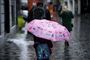 Weekenden slår med regn og blæst tonen an for efterårsferien, som ser ud til at byde på ustadigt og omskrifteligt vejr.