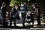 En ammunitionsrydningsenhed er ankommet til den café på Amagerbrogade, hvor der natten til mandag er hørt en eksplosion, oplyser politiet. (Arkivfoto).