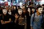 Mange regeringskritiske demonstranter i Hongkong iførte sig under torsdagens protester Guy Fawkes-masker. Maskerne er blevet brugt af antiautoritære bevægelser som et symbol på blandt andet demokrati og systemkritik.