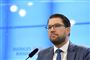 Sverigedemokraternas leder, Jimmie Åkesson, er ikke overrasket over, at hans parti i en ny måling overhaler Socialdemokraterna.
