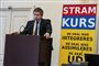 Partileder Rasmus Paludan ses her på talerstolen ved Stram Kurs' rigskongres lørdag på Christiansborg. Hans parti opnåede 1,8 procent af stemmerne ved folketingsvalget 5. juni.