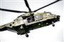 Helikopter evakuerer folk fra brændende fiskekutter