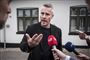 En af de helt store i Socialdemokratiet forlod dansk politik kort efter valget. Henrik Sass Larsen var som en del af Socialdemokratiets ledelse helt tæt på formand Mette Frederiksen. Netop Sass Larsens centrale rolle i S-partitoppen gjorde, at han var favorit til jobbet som finansminister. Tilbage i februar meldte han sig klar til at indtage Finansministeriet, efter at han var kommet sig oven på en depression. Sass Larsen deltog i juni i regeringsforhandlingerne, men meldte siden fra igen for at blive helt rask. I september sagde han farvel til dansk politik. I det nye år skal han være administrerende direktør i DVCA, som er brancheforeningen for blandt andet kapitalfonde i Danmark.