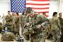 Amerikanske soldater gør lørdag klar til at tage fra en militærbase i North Carolina til Mellemøsten. USA's forsvarsministerium, Pentagon, meddelte fredag, at der sendes 3000 ekstra soldater til regionen i lyset af den stigende trussel mod amerikanske styrker.