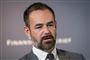 KL-formand Jacob Bundsgaard (S) har allerede sidste år anbefalet kommuner, at de ikke deltager i frikommuneforsøg, fordi der var alt for meget arbejde med at få projekterne op at gøre. Regeringen vil nu gentænke ordningen. 
