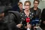 Danske Regioner, her formand Stephanie Lose (V) i midten, har indgået en aftale med regeringen, der har som målsætning at skaffe 1000 flere sygeplejersker næste år.