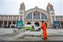 Togstationen Hankou i Wuhan i Hubei-provinsen er blevet lukket ned for at inddæmme smitten, der har sit epicenter i byen. Stationen og området omkring den er blevet desinficeret for at komme coronavirusset til livs.