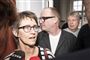 Susanne Zimmer,gruppeforperson i Alternativet, taler med pressen efter partiets gruppemøde på Christiansborg. På dagsordenen var blandt andet de hårde beskydninger mod Josephine Fock, som er kommet fra i en artikel i Information.