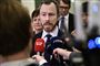 Venstre-formand Jakob Ellemann-Jensen samt Sophie Løhde, Troels Lund Poulsen og Anni Matthiesen ankommer til forsoningsmøde i Statsministeriet.