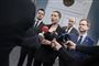 Statsminister Mette Frederiksen (S) holdt med finansministeren, sundhedsministeren, erhvervsministeren og beskæftigelsesministeren møde i Statsministeriet mandag med lønmodtagerorganisationerne og erhvervslivets organisationer for at tale om, hvilke udfordringer situationen skaber for vores samfund i forbindelse med coronavirussets udvikling.