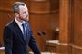 Venstres Jakob Ellemann-Jensen vil have, at regeringen forbyder større arrangementer.  (Arkivfoto).