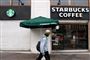 Starbucks ønsker at åbne 85 procent af sine amerikanske butikker i en eller anden form denne uge. (Arkivfoto)