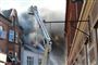 Voldsom brand i etageejendom