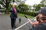 Præsident Donald Trump udtaler sig til pressen udenfor Det Hvide Hus torsdag.